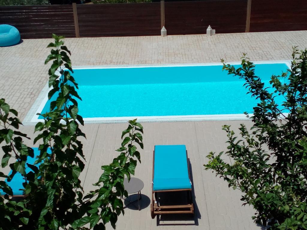 House Veggera - Private Swimming Pool Guest House Pombia Exterior photo